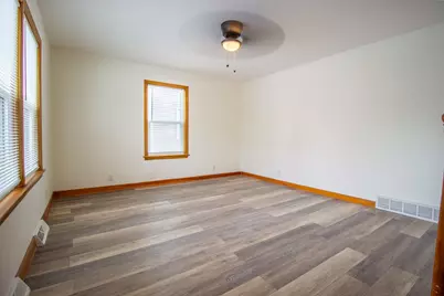 212 E 142nd Place, Dolton, IL 60419 - Photo 6