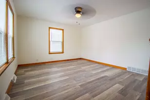 212 E 142nd Pl, Dolton, IL 60419 - Photo 6