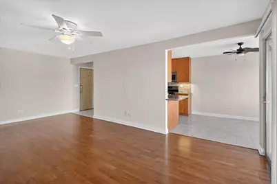 940 E Old Willow Road #312, Prospect Heights, IL 60070 - Photo 10