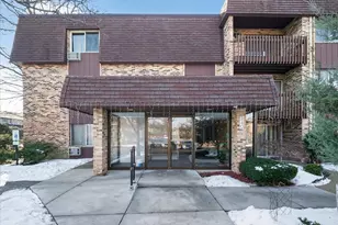 940 E Old Willow Rd, Prospect Heights, IL 60070 - Photo 1