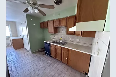 7720 S Jeffery Boulevard #1S, Chicago, IL 60649 - Photo 6