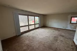 6411 Londonderry Dr, Cary, IL 60013 - Photo 4