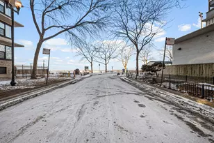 5757 N Sheridan Rd, Chicago, IL 60660 - Photo 20