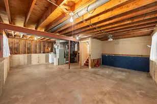 215 E Lincoln Ave, Glendale Heights, IL 60139 - Photo 16