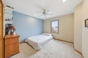 18 Newgate Ave, Naperville, IL 60565 - Photo 20