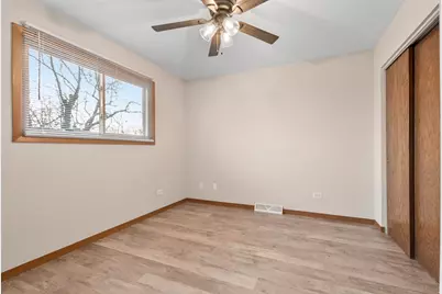 9237 S 77th Avenue, Hickory Hills, IL 60457 - Photo 22