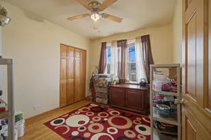 5940 N Bernard St, Chicago, IL 60659 - Photo 8