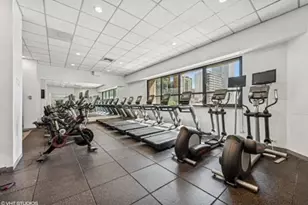 1030 N State St, Chicago, IL 60610 - Photo 26