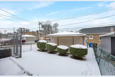 518 E 95th Street, Chicago, IL 60619 - Photo 16