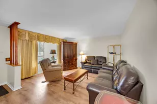 518 E 95th St, Chicago, IL 60619 - Photo 4