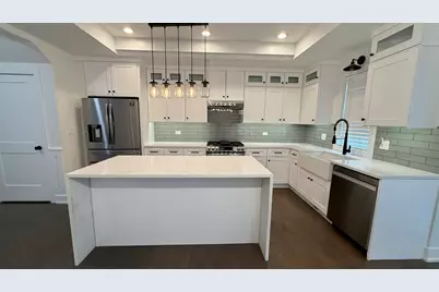 417 W Pierce Road, Itasca, IL 60143 - Photo 2