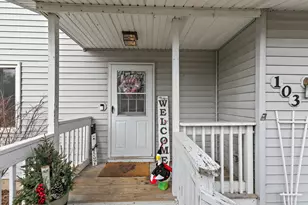 103 Balclutha Ct SW, Poplar Grove, IL 61065 - Photo 4