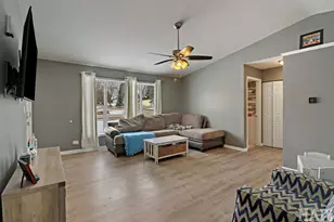 4801 Rose St, Crystal Lake, IL 60014 - Photo 4