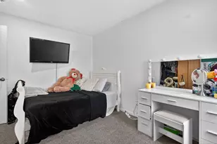 682 Zachary Dr, Romeoville, IL 60446 - Photo 20