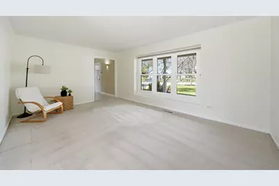 561 Boardman Circle, Bolingbrook, IL 60440 - Photo 2