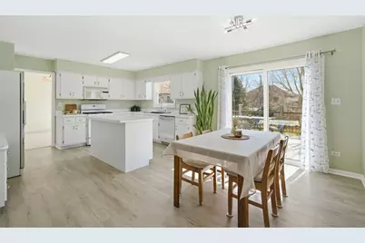 561 Boardman Circle, Bolingbrook, IL 60440 - Photo 8