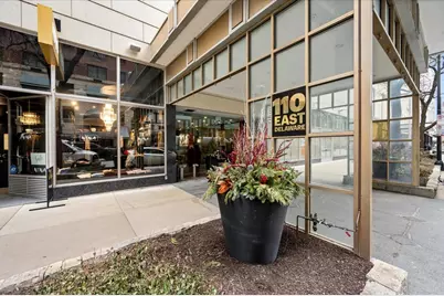 110 E Delaware Place #1702, Chicago, IL 60611 - Photo 2