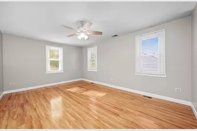 2623 W 96th Place, Evergreen Park, IL 60805 - Photo 10