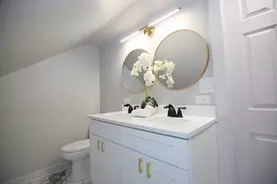 5536 W Melrose St, Chicago, IL 60641 - Photo 20