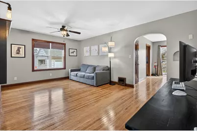 345 W Division Street, Coal City, IL 60416 - Photo 8