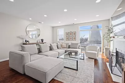 2305 N Austin Avenue #3, Chicago, IL 60639 - Photo 8