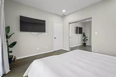 2305 N Austin Avenue #3, Chicago, IL 60639 - Photo 22