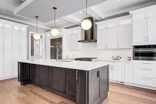 6925 Clarendon Hills Rd, Darien, IL 60561 - Photo 12