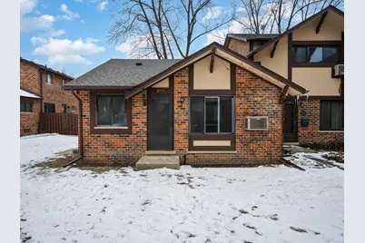 1S220 Holyoke Lane, Villa Park, IL 60181 - Photo 1