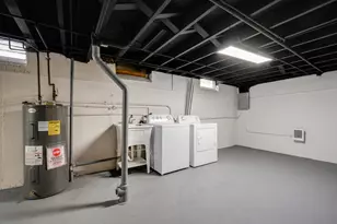 1S220 Holyoke Ln, Villa Park, IL 60181 - Photo 14