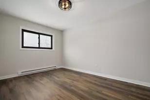 1S220 Holyoke Ln, Villa Park, IL 60181 - Photo 12