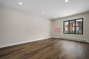 1S220 Holyoke Ln, Villa Park, IL 60181 - Photo 2