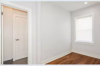 [Address not provided], Chicago, IL 60618 - Photo 8