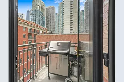 30 W Erie Street #601, Chicago, IL 60654 - Photo 14