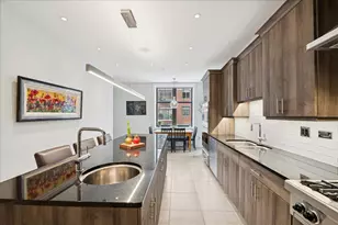 30 W Erie St, Chicago, IL 60654 - Photo 12