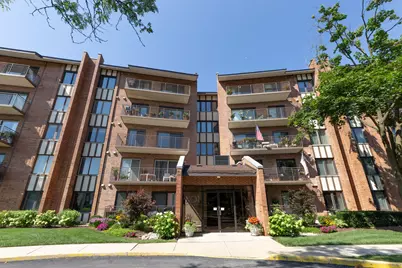 701 Lake Hinsdale Drive #306, Willowbrook, IL 60527 - Photo 1