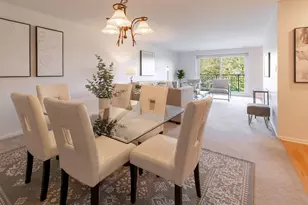 701 Lake Hinsdale Dr, Willowbrook, IL 60527 - Photo 2