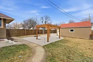 1123 Prairie St, Aurora, IL 60506 - Photo 34