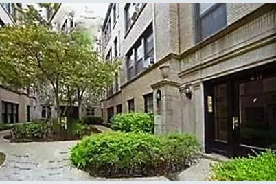 631 W Roscoe Street #C3, Chicago, IL 60657 - Photo 1