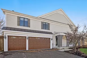 716 N 3rd Ave, Saint Charles, IL 60174 - Photo 2