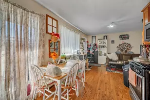 327 N Princeton Ave, Villa Park, IL 60181 - Photo 6