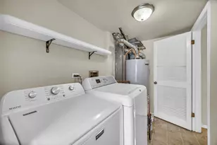 545 Alton Ct, Carol Stream, IL 60188 - Photo 16