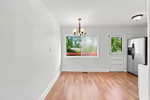 736 Dickens Ave, Glendale Heights, IL 60139 - Photo 8