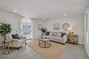 867 Harris Dr, Bolingbrook, IL 60440 - Photo 4