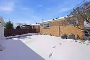 3719 Hawthorne St, Schiller Park, IL 60176 - Photo 20