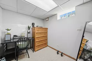 3719 Hawthorne St, Schiller Park, IL 60176 - Photo 16