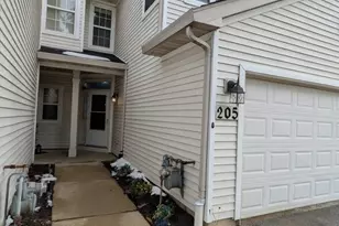 205 Key Largo Dr, Romeoville, IL 60446 - Photo 2