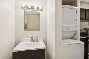 2169 N Dogwood Ln, Palatine, IL 60074 - Photo 10