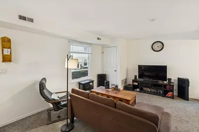 2169 N Dogwood Lane #46C, Palatine, IL 60074 - Photo 4