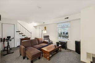 2169 N Dogwood Ln, Palatine, IL 60074 - Photo 6