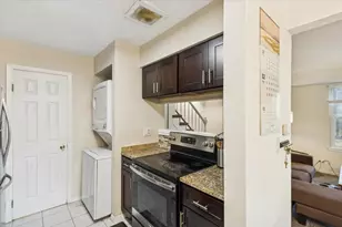 2169 N Dogwood Ln, Palatine, IL 60074 - Photo 8